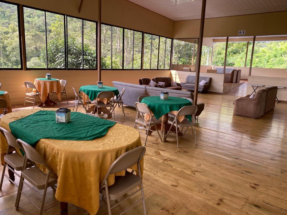 Hotel Uran Rivas 외부 사진