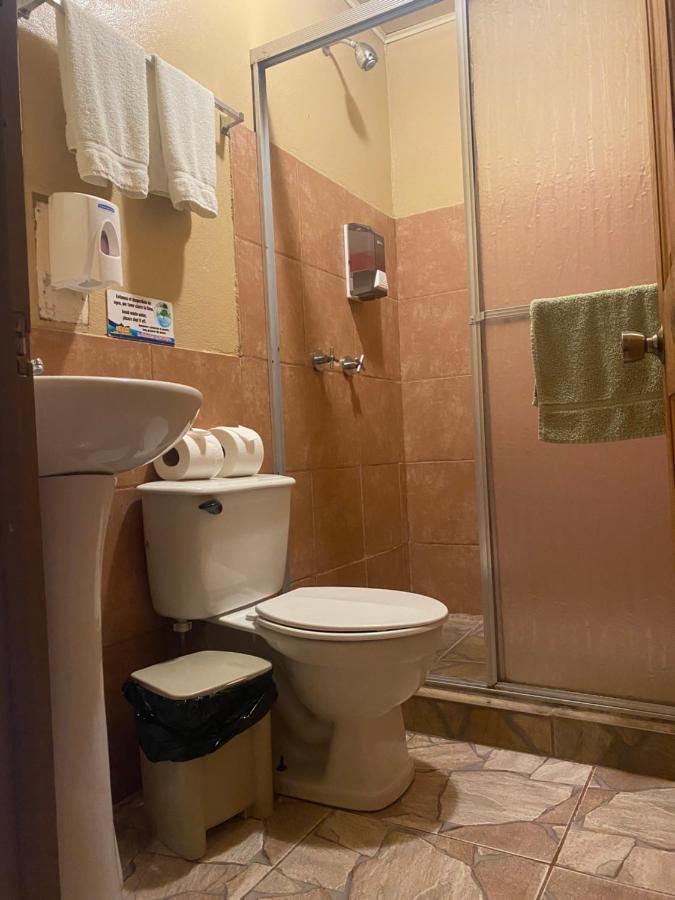Hotel Uran Rivas 외부 사진